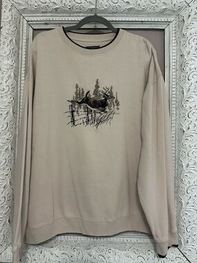 Vintage croft & barrow Neutral Beige Crewneck with Embroidered Deer. Oversized